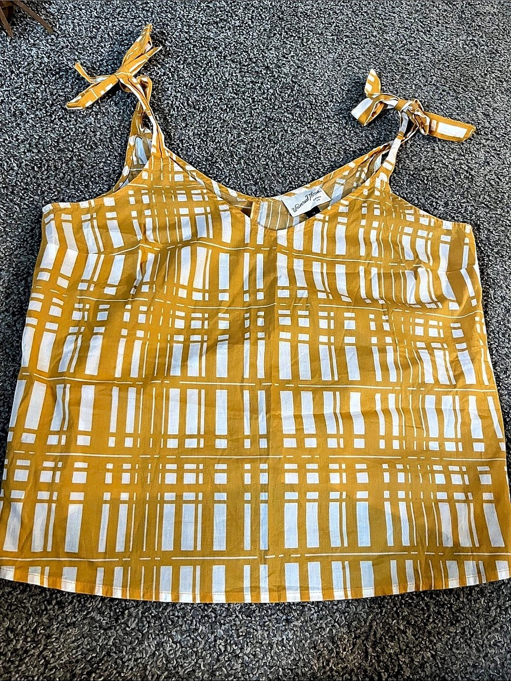 Universal Thread Geometric Tie-Strap Camisole in Yellow & White Size Medium NWOT